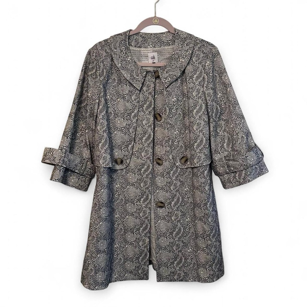 Cabi Gray Grey Camille Coat Jacket Style #3134 Reptile Print size medium